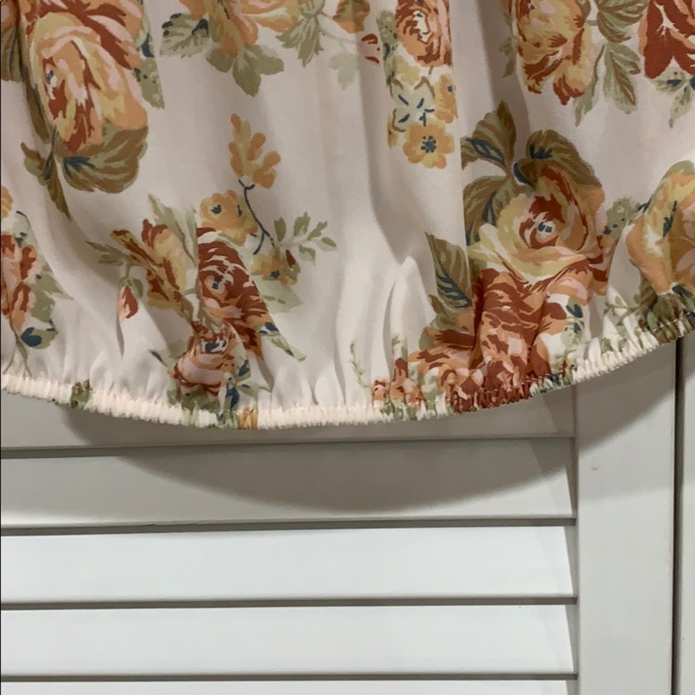 Floral top - Picture 5 of 6